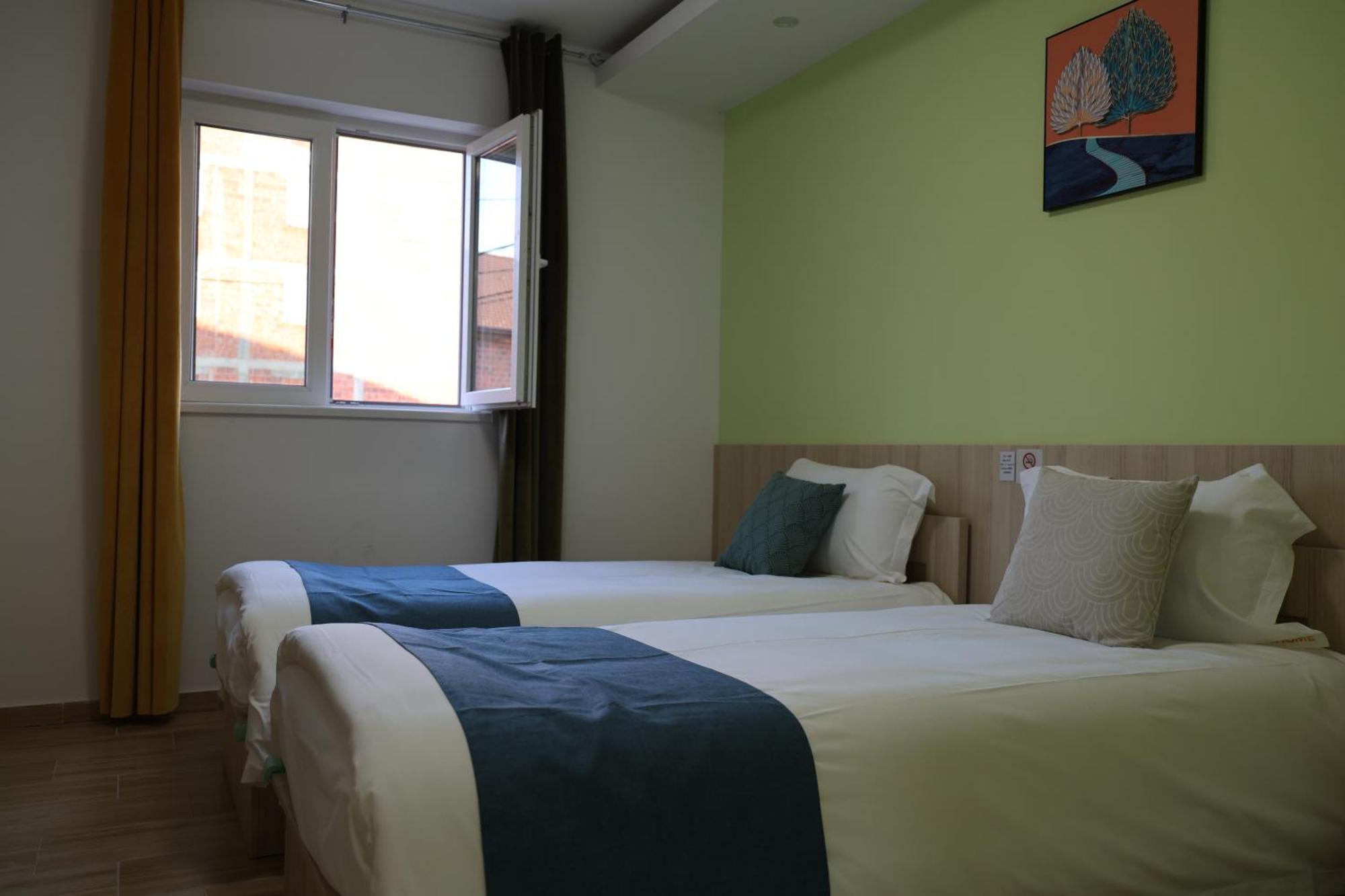 Home In Superior如家 Surcin Экстерьер фото